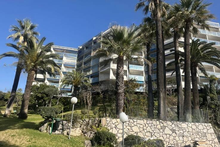 Квартира в Каннах, Франция, 28 м² - фото 1