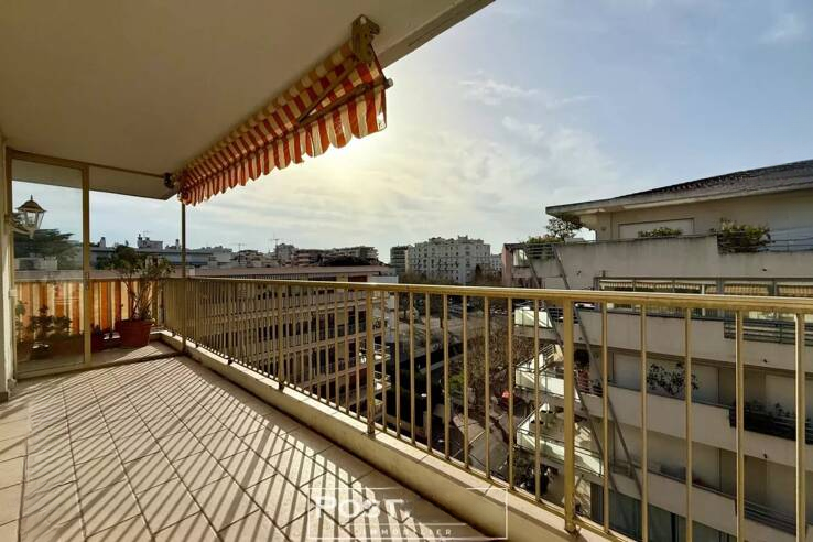 Квартира в Каннах, Франция, 95 м² - фото 1