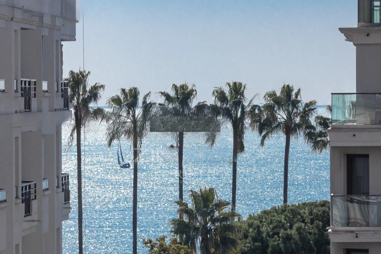 Квартира в Каннах, Франция, 127 м² - фото 1