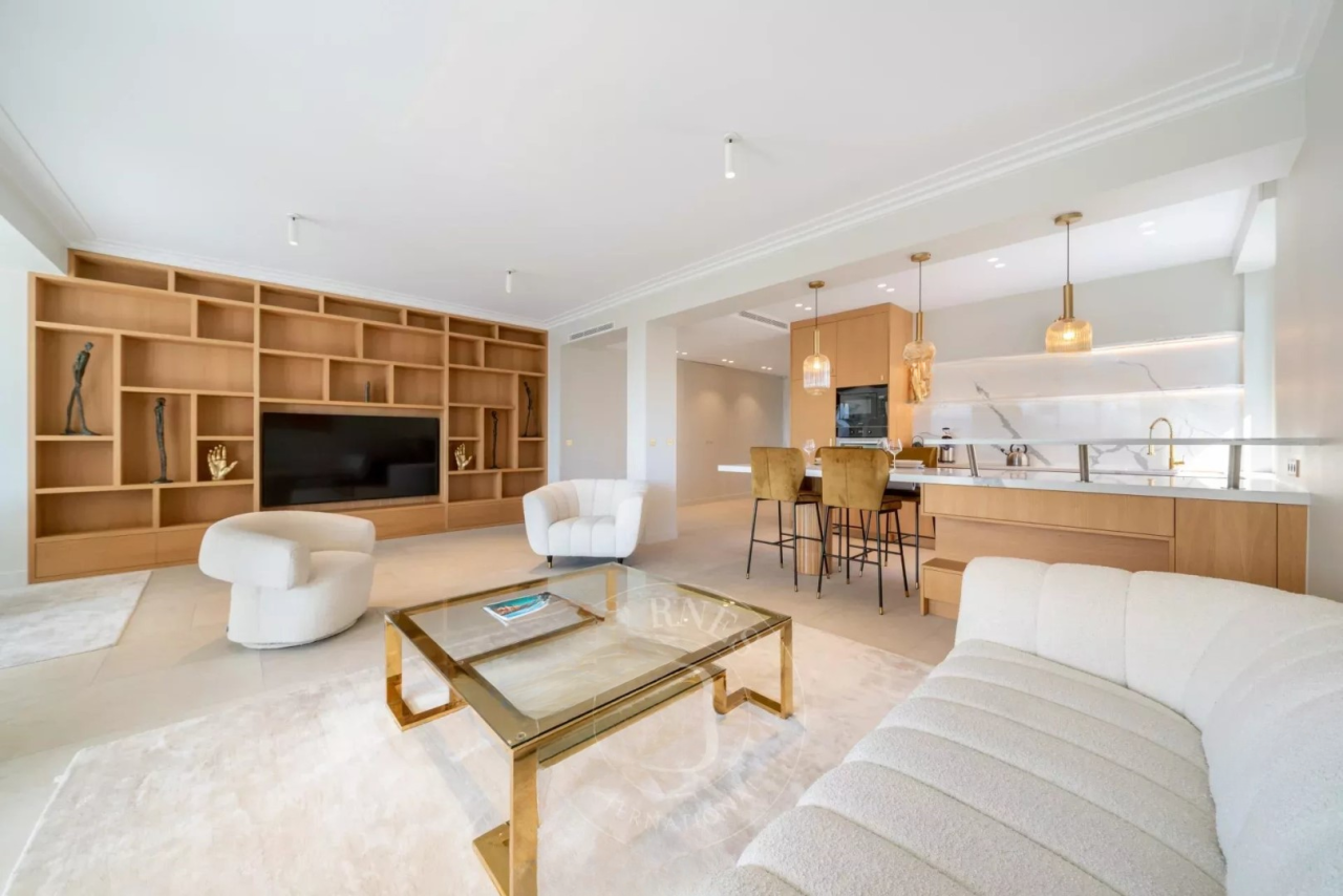 Квартира в Каннах, Франция, 98 м² - фото 1