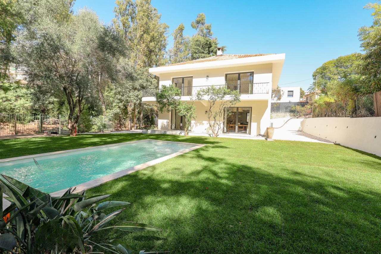 Квартира в Каннах, Франция, 182 м² - фото 2