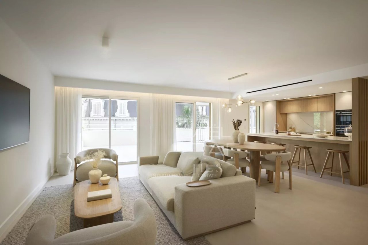 Квартира в Каннах, Франция, 110 м² - фото 2