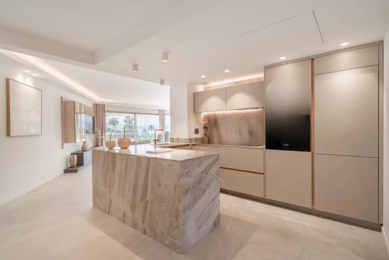 Квартира в Каннах, Франция, 95 м² - фото 2