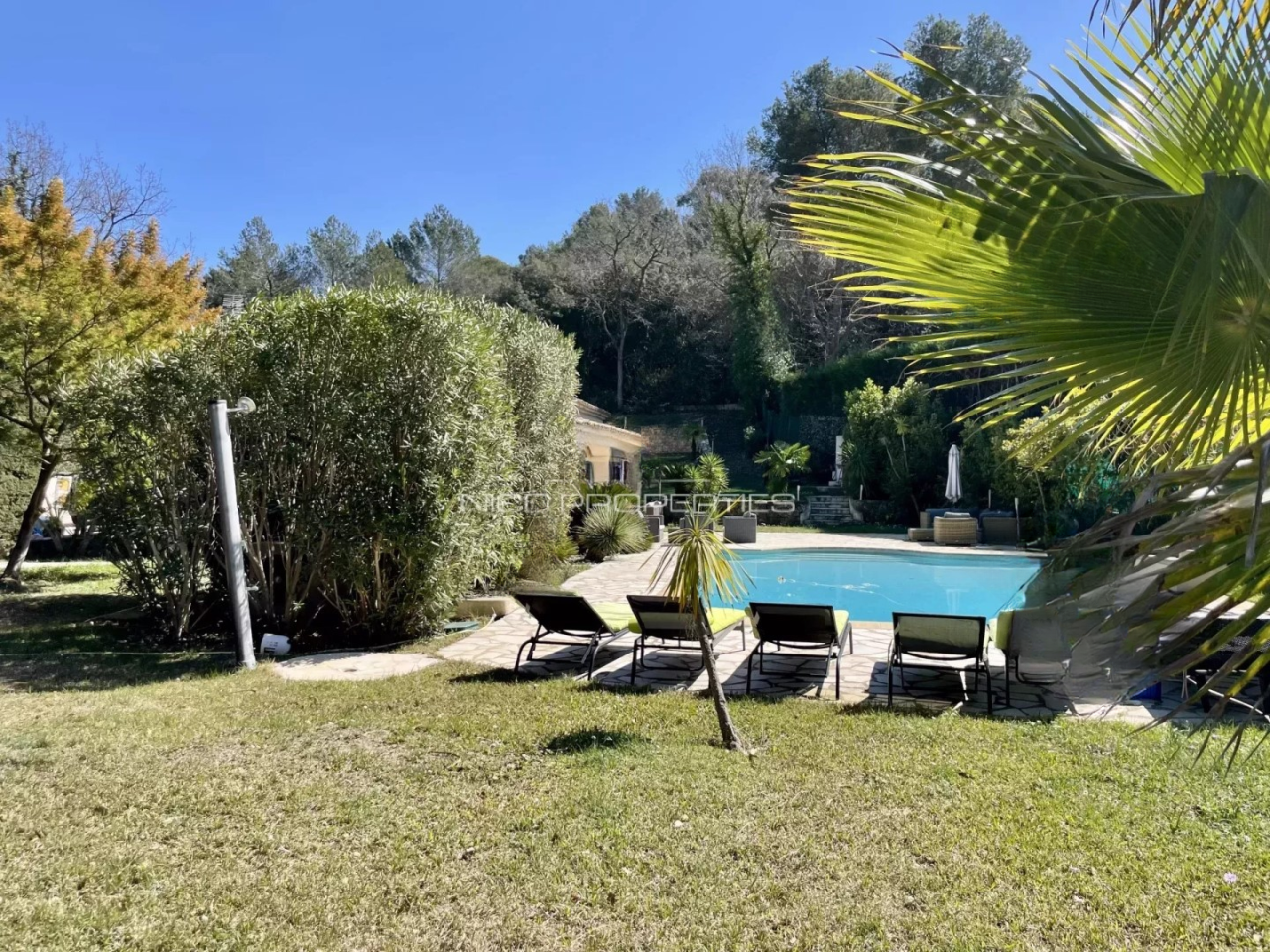 Квартира в Каннах, Франция, 180 м² - фото 2