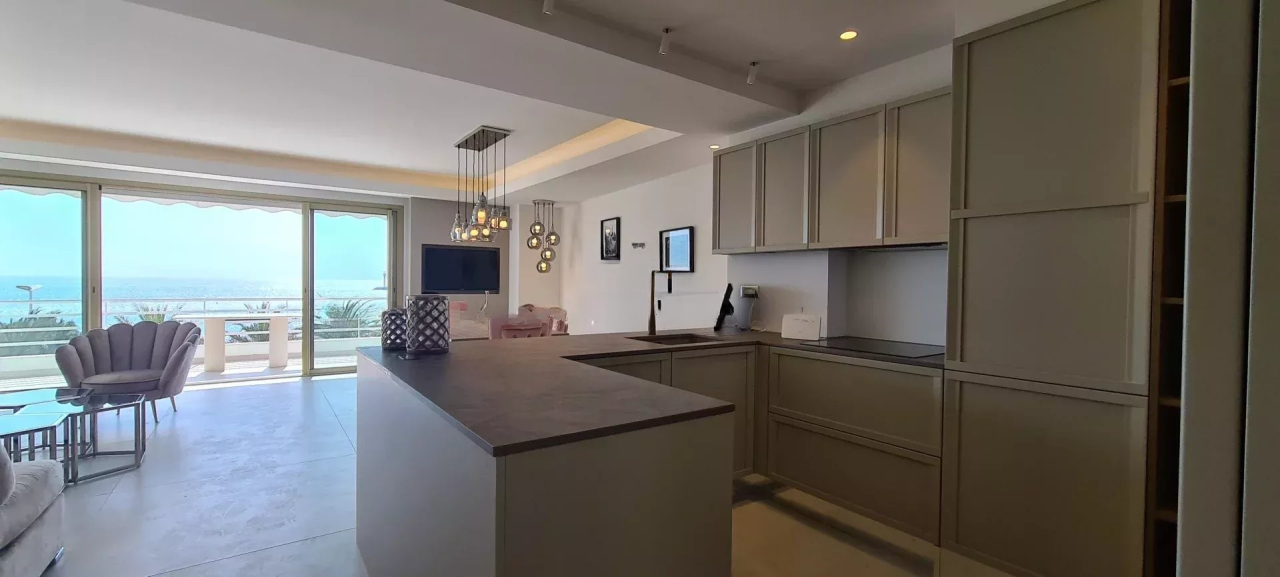 Квартира в Каннах, Франция, 75 м² - фото 2