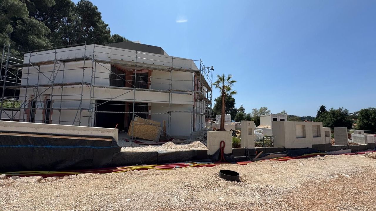 Дом в Ровини, Хорватия, 316 м² - фото 1