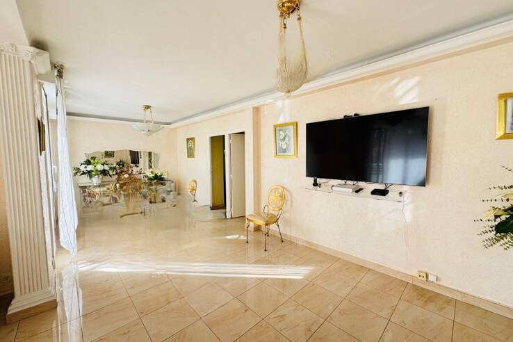 Квартира в Каннах, Франция, 97 м² - фото 2