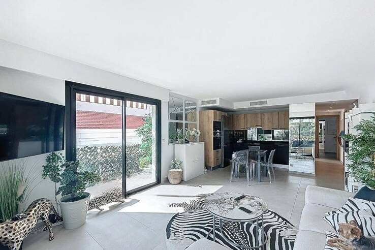 Квартира в Каннах, Франция, 79 м² - фото 2