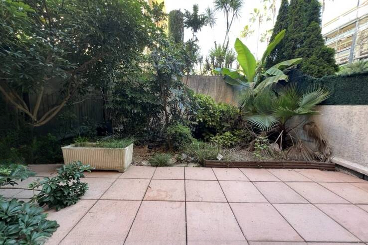 Квартира в Каннах, Франция, 42 м² - фото 2