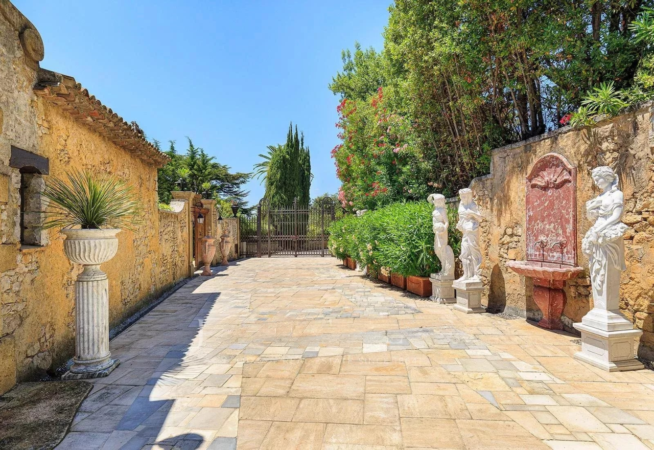 Квартира в Каннах, Франция, 360 м² - фото 5