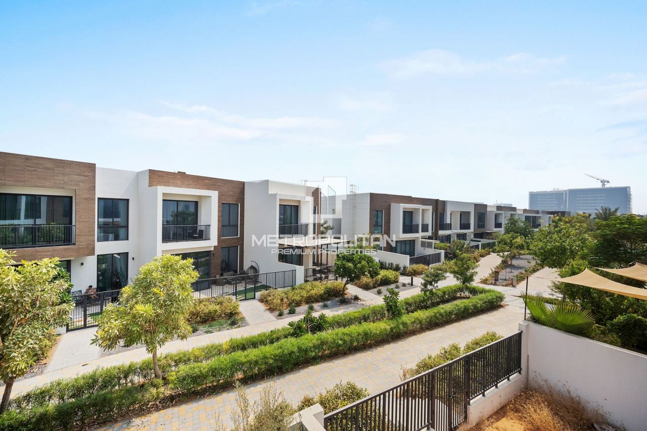 Таунхаус в Рас-эль-Хайме, ОАЭ, 181 м² - фото 16