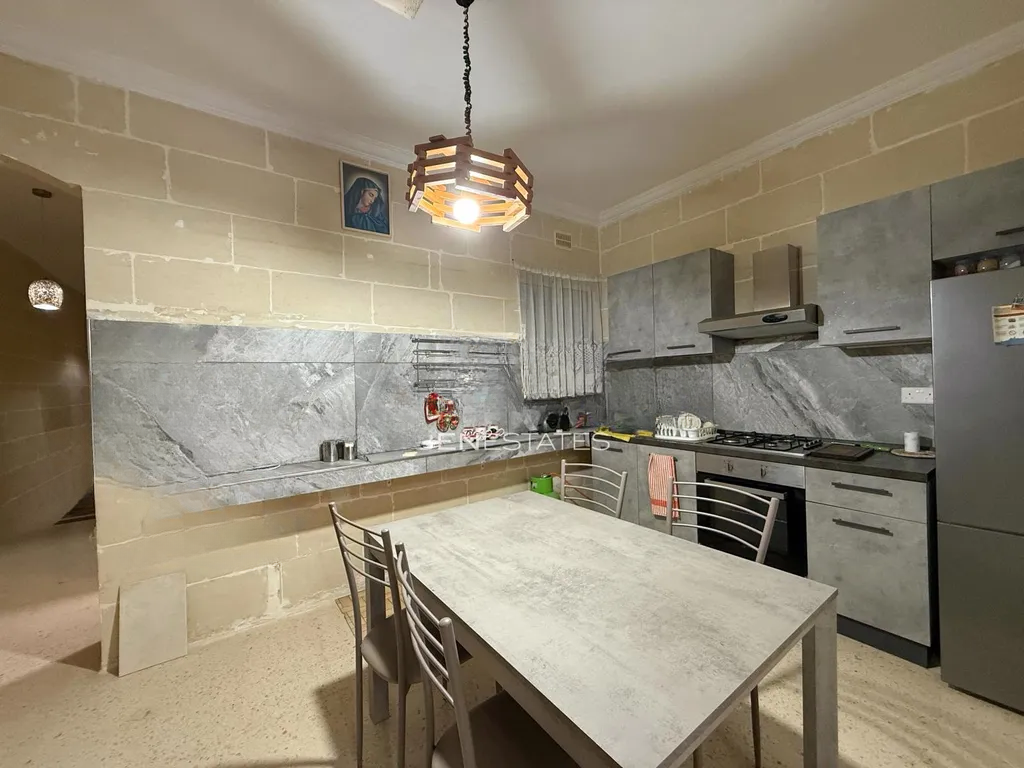 Квартира в Сан-Лоренце, Мальта, 97 м² - фото 1