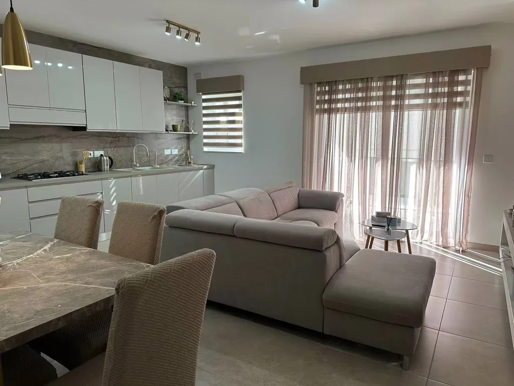 Квартира в Сан Жуане, Мальта, 90 м² - фото 1