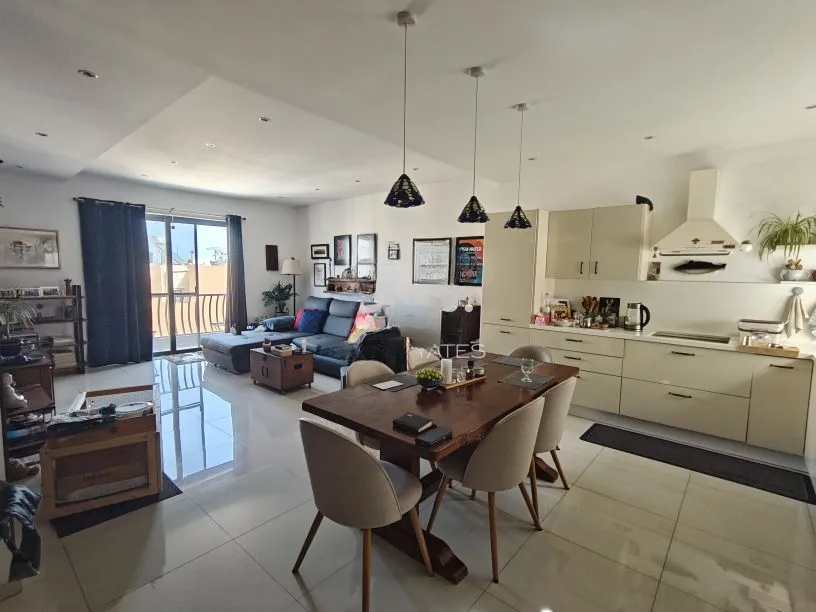 Квартира в Бирзеббудже, Мальта, 107 м² - фото 1