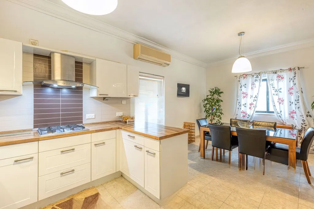 Квартира в Пемброке, Мальта, 129 м² - фото 1