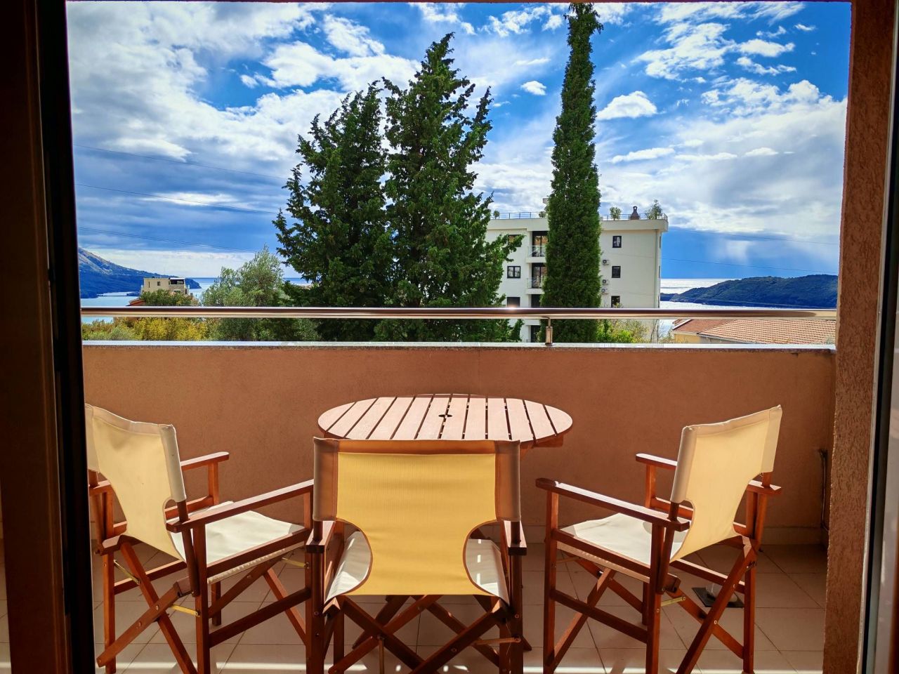 Апартаменты в Бечичи, Черногория, 32 м² - фото 1