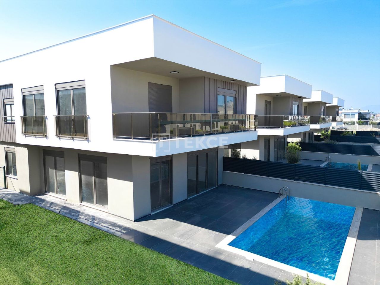 Вилла в Анталии, Турция, 400 м² - фото 1