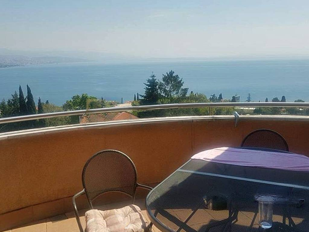 Квартира в Опатии, Хорватия, 60 м² - фото 1