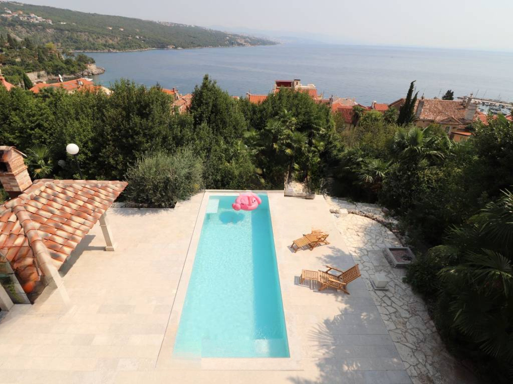 Дом в Опатии, Хорватия, 230 м² - фото 1