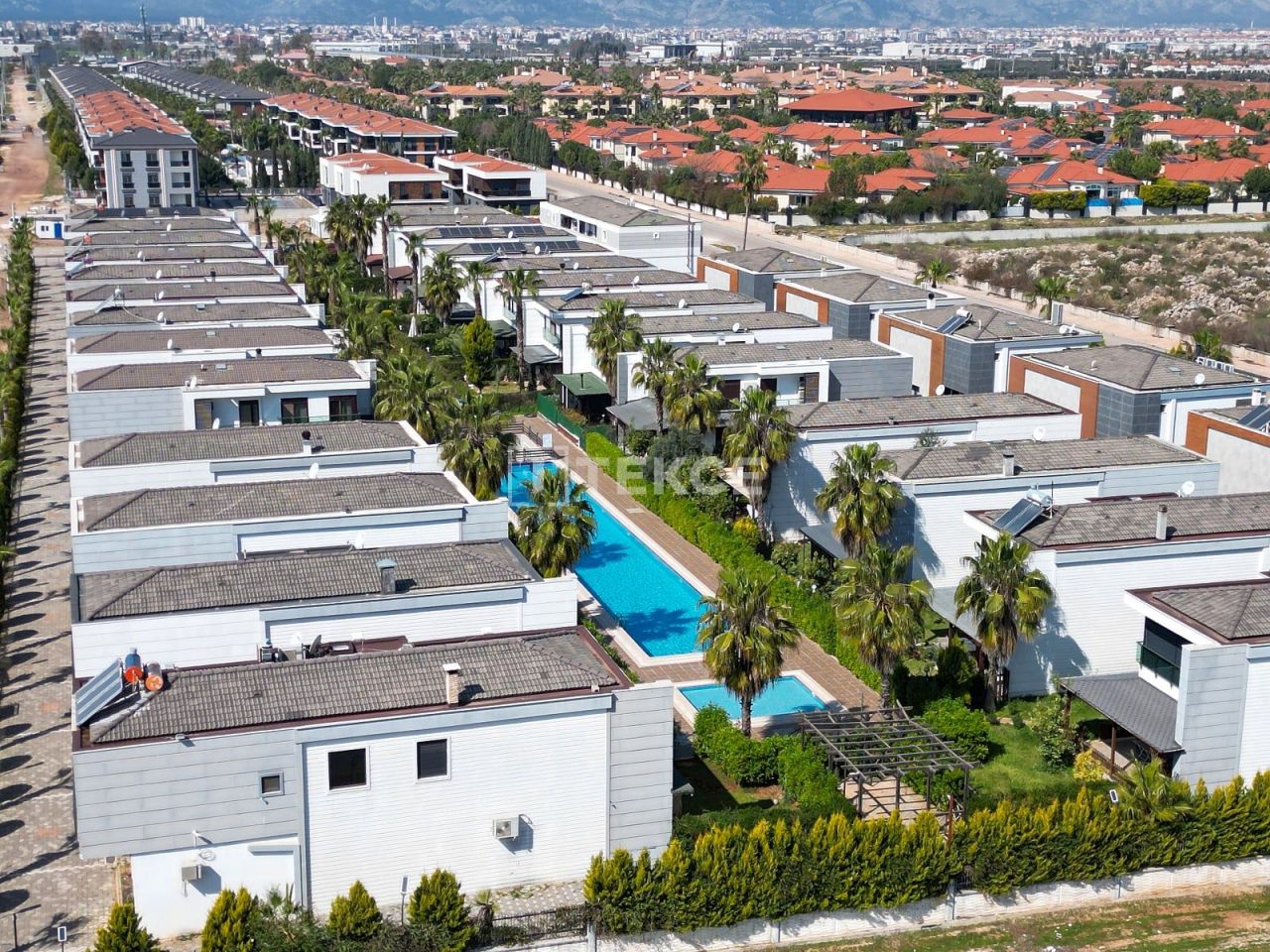 Вилла в Анталии, Турция, 400 м² - фото 2