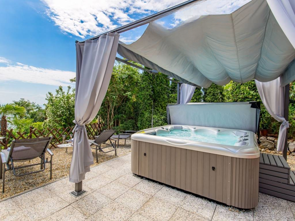 Дом в Опатии, Хорватия, 457 м² - фото 2