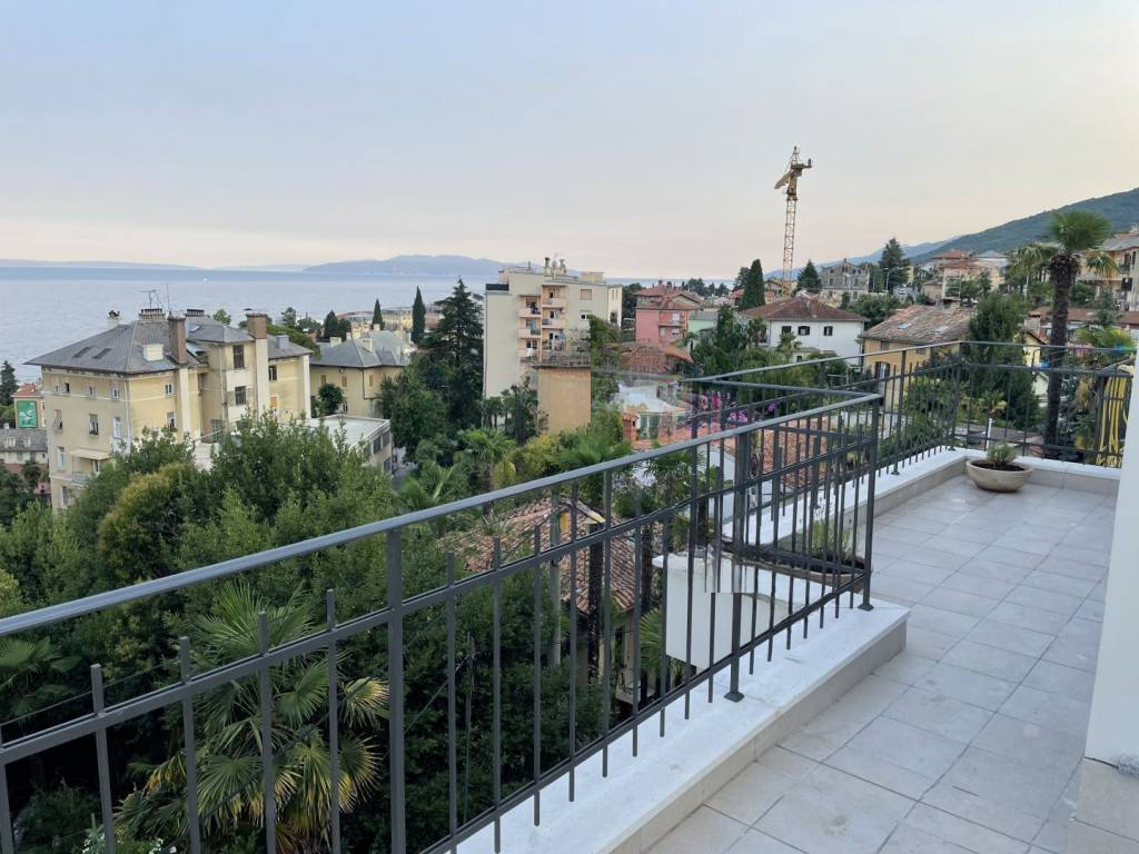 Квартира в Опатии, Хорватия, 200 м² - фото 9