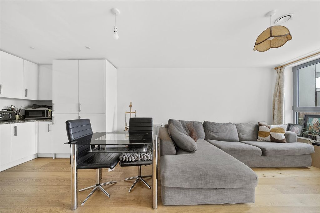 Квартира в Лондоне, Великобритания, 47 м² - фото 11