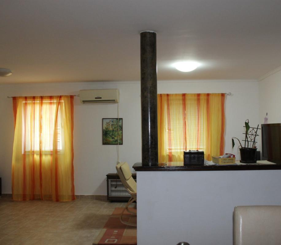 Отель, гостиница Obrovac, Хорватия, 400 м² - фото 9