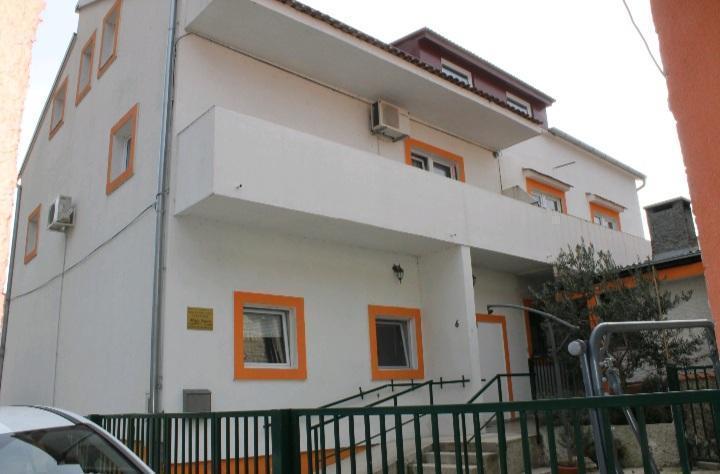 Отель, гостиница Obrovac, Хорватия, 400 м² - фото 12