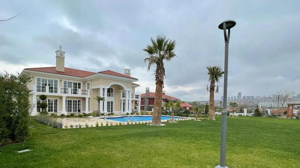 Вилла в Бейликдюзю, Турция, 1 100 м² - фото 3