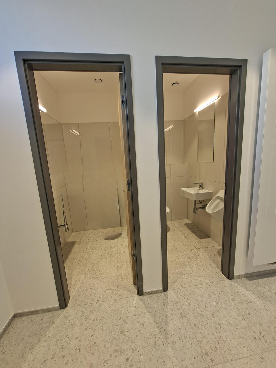 Офис в Любляне, Словения, 1 900 м² - фото 13