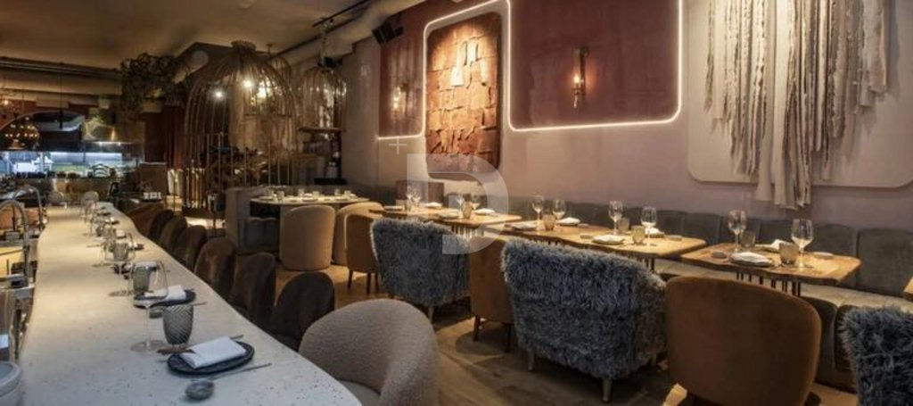 Кафе, ресторан в Барселоне, Испания, 1 100 м² - фото 1