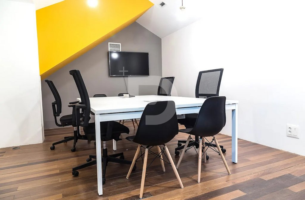 Коммерческая недвижимость в Эйшампле, Испания, 676 м² - фото 1