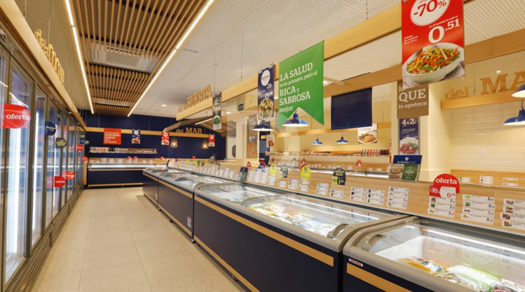 Магазин в Барселоне, Испания, 211 м² - фото 1