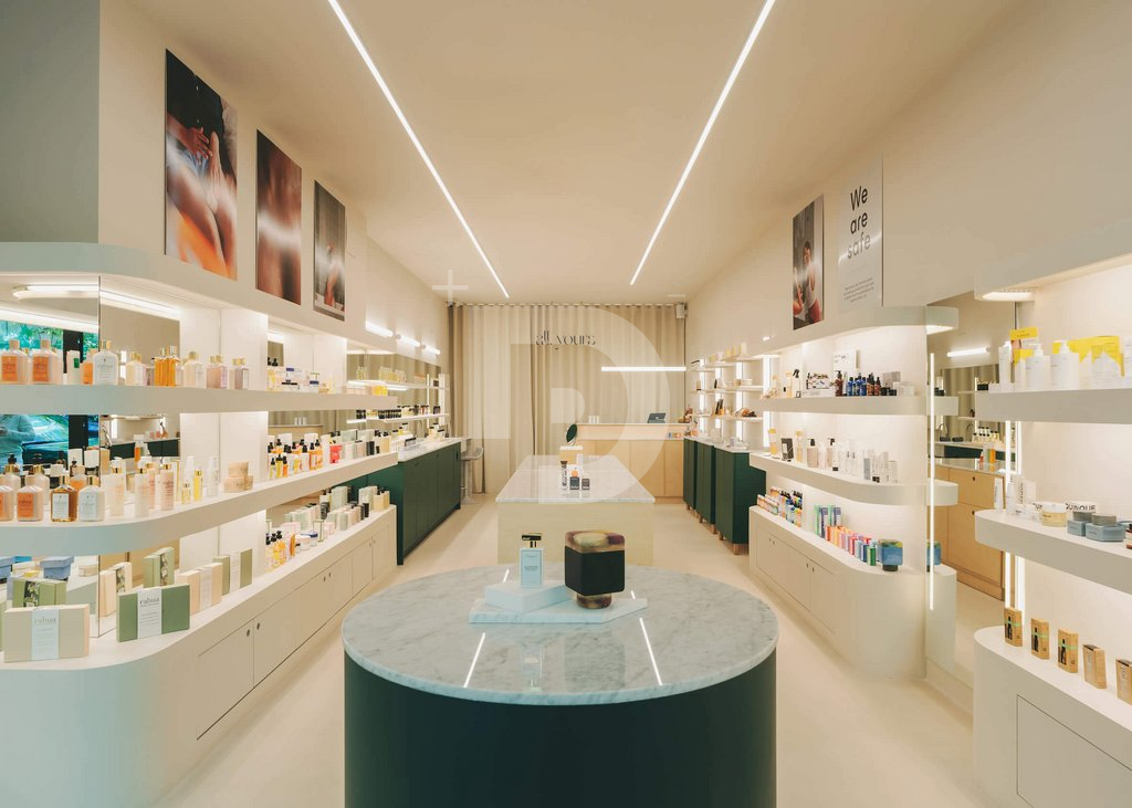 Магазин в Мадриде, Испания, 126 м² - фото 1