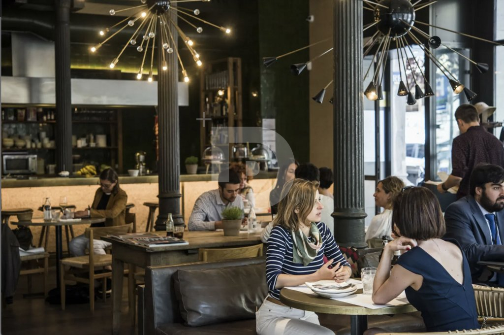 Кафе, ресторан в Барселоне, Испания, 139 м² - фото 1