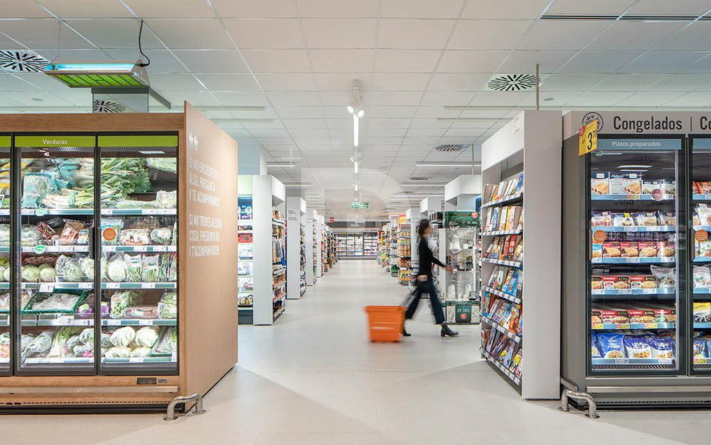 Магазин Испания, Испания, 4 161 м² - фото 1