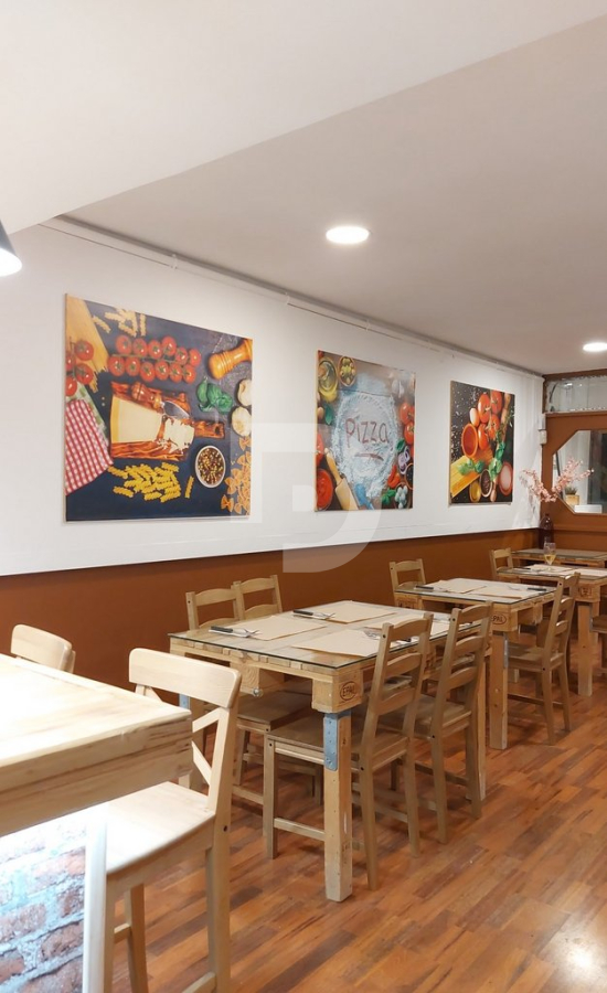 Кафе, ресторан в Барселоне, Испания, 150 м² - фото 1