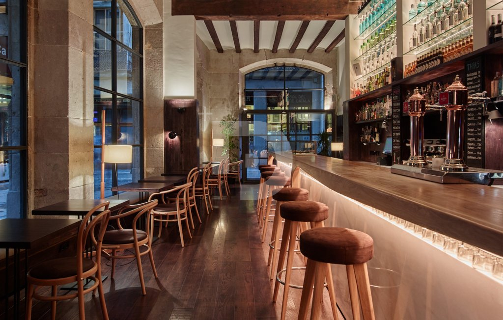 Кафе, ресторан в Барселоне, Испания, 496 м² - фото 1