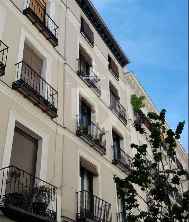 Коммерческая недвижимость в Барселоне, Испания, 281 м² - фото 1