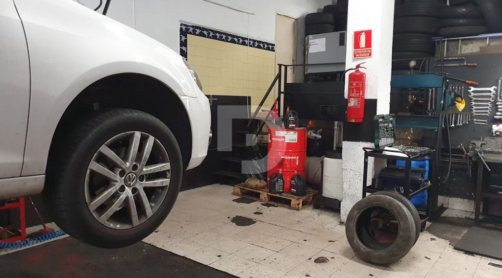 Коммерческая недвижимость в Барселоне, Испания, 315 м² - фото 1