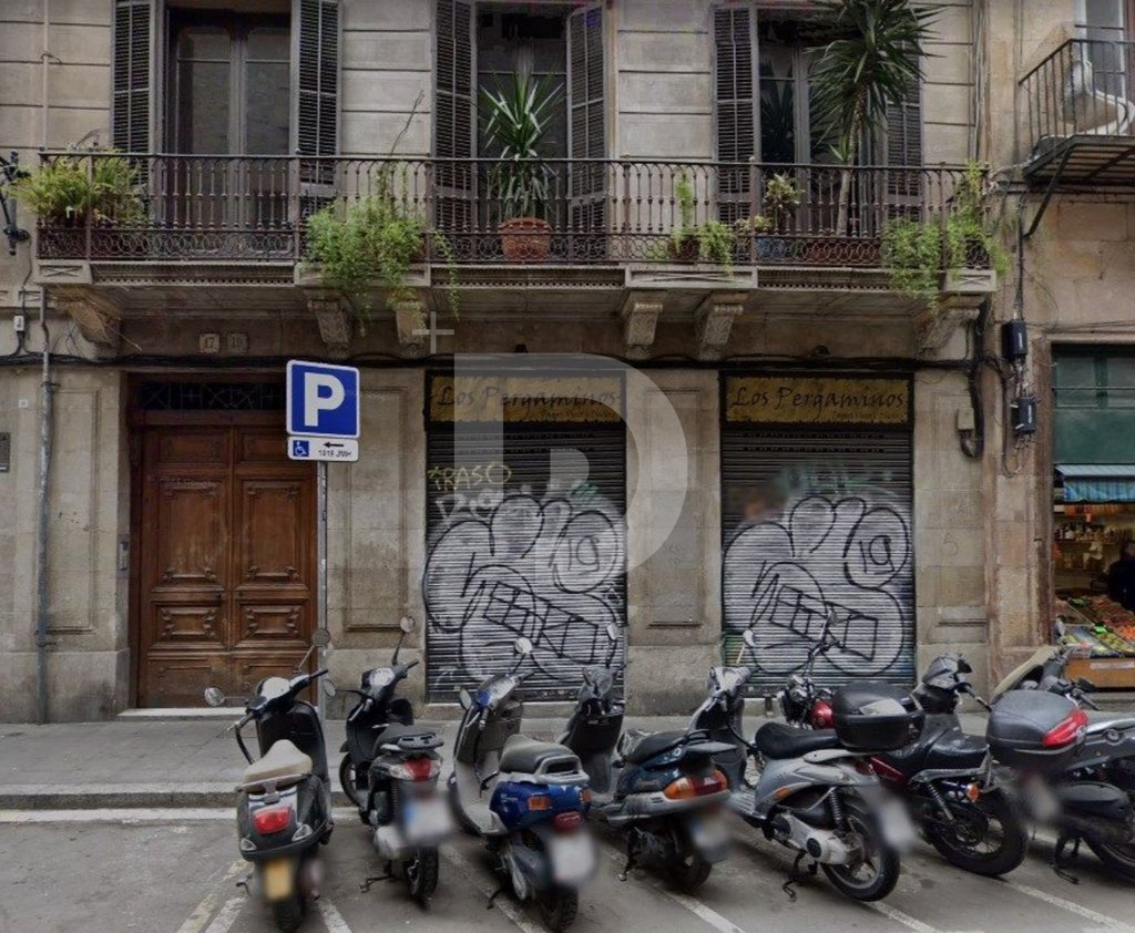 Коммерческая недвижимость в Барселоне, Испания, 190 м² - фото 1