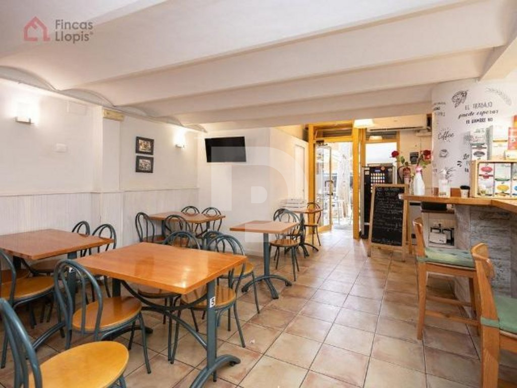 Коммерческая недвижимость в Барселоне, Испания, 260 м² - фото 1