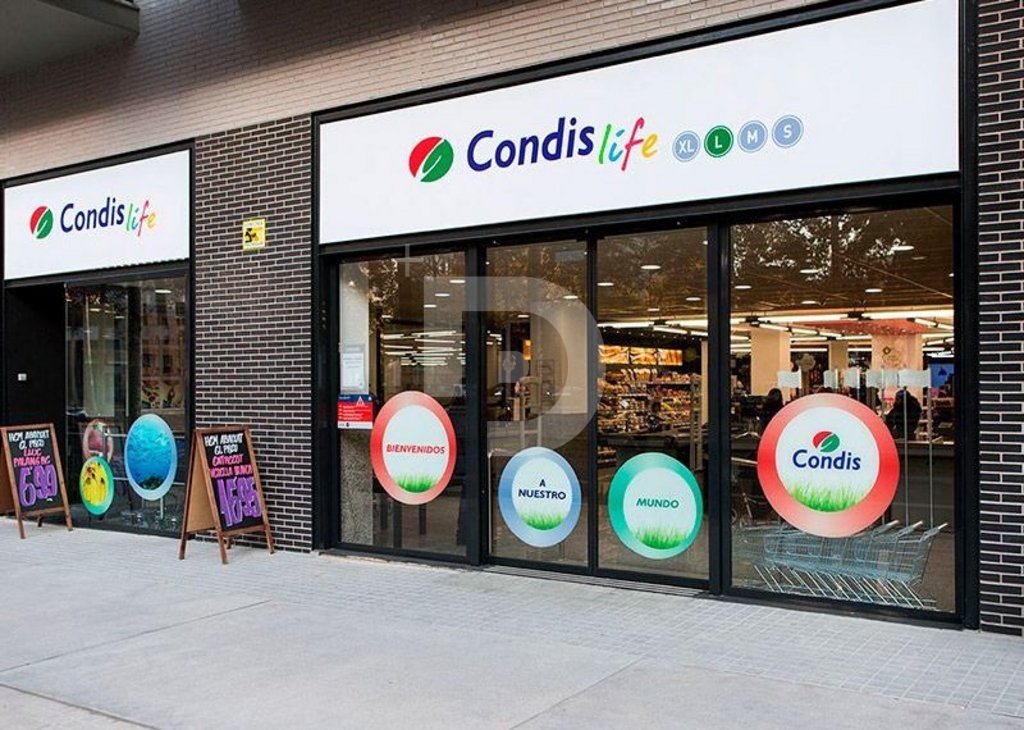 Магазин в Барселоне, Испания, 178 м² - фото 1