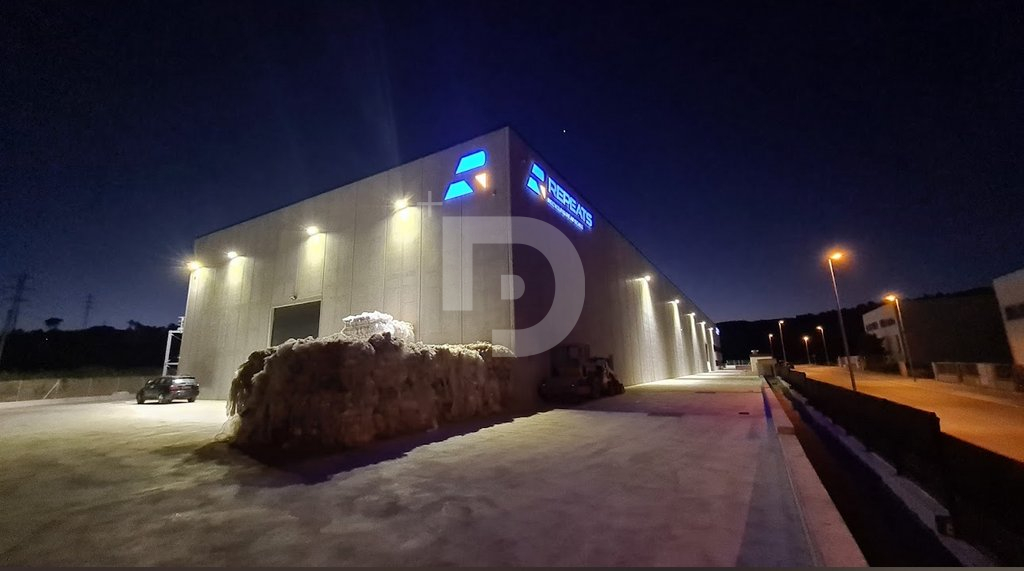 Земля в Барселоне, Испания, 7 000 м² - фото 1