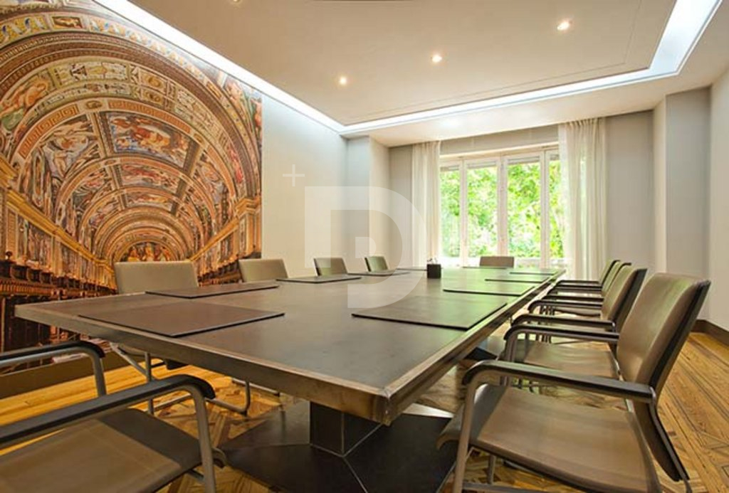 Магазин в Барселоне, Испания, 365 м² - фото 1