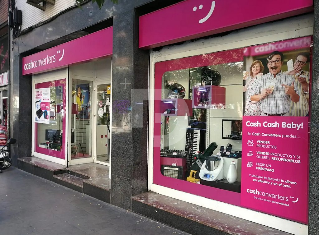 Магазин в Барселоне, Испания, 382 м² - фото 1