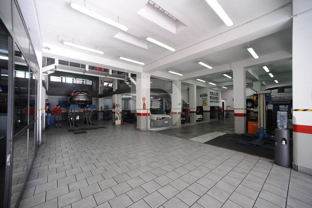 Коммерческая недвижимость в Барселоне, Испания, 163 м² - фото 1