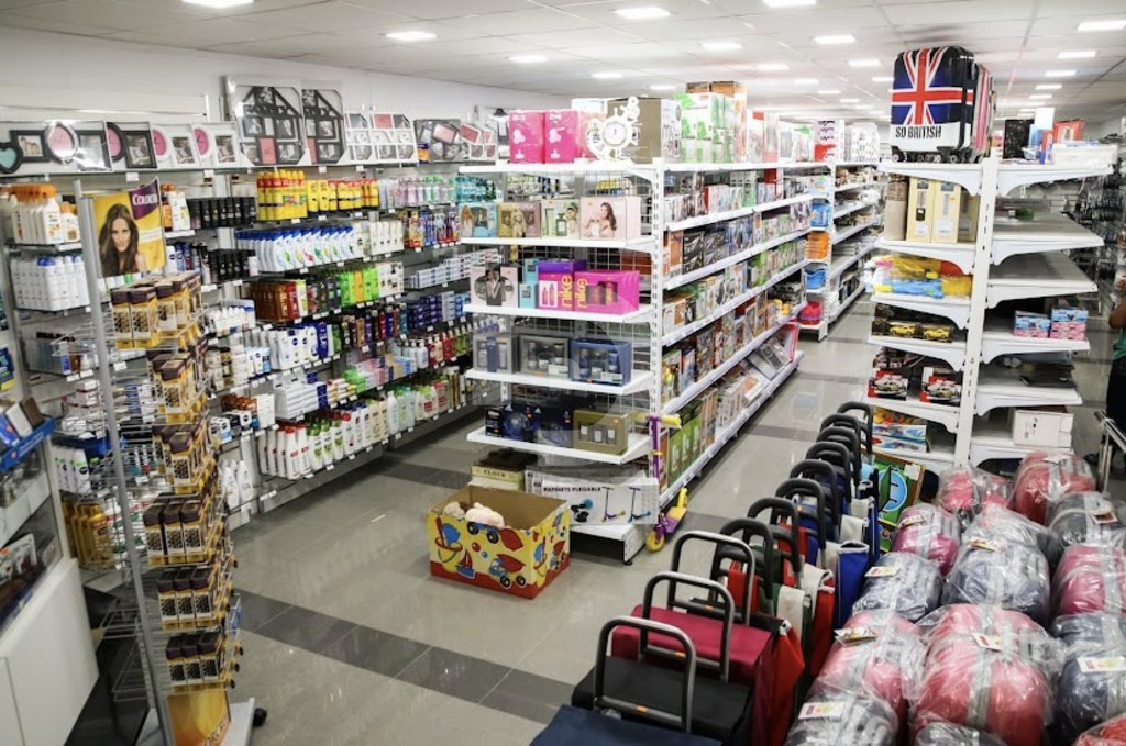 Магазин в Барселоне, Испания, 226 м² - фото 1