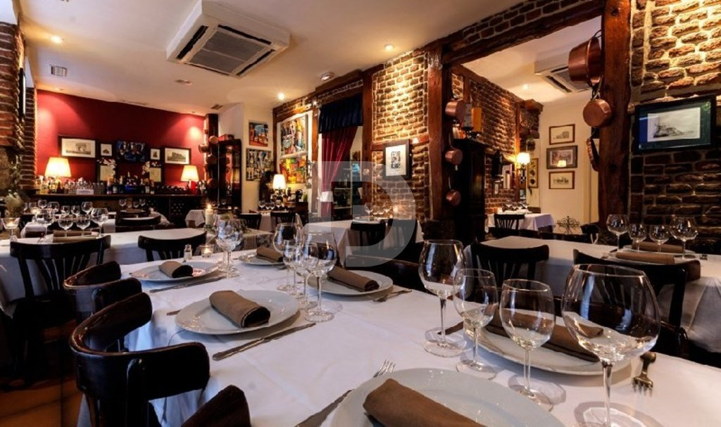 Кафе, ресторан в Мадриде, Испания, 339 м² - фото 1